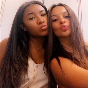 Meet your Posher, Julia